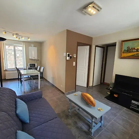 Apartamento T2 Rénové Avec Cour Privée - Centre D'épinal, Proche Gare Et Commodités - Fr-1-589-265 Épinal