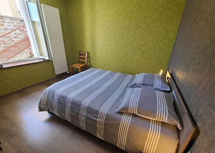 T2 Renove Avec Cour Privee - Centre D'epinal, Proche Gare Et Commodites - Fr-1-589-265 Apartmán